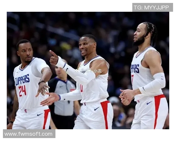 快船后场大闸已经做到攻防两端一把抓了，但却还是无法拯救球队？