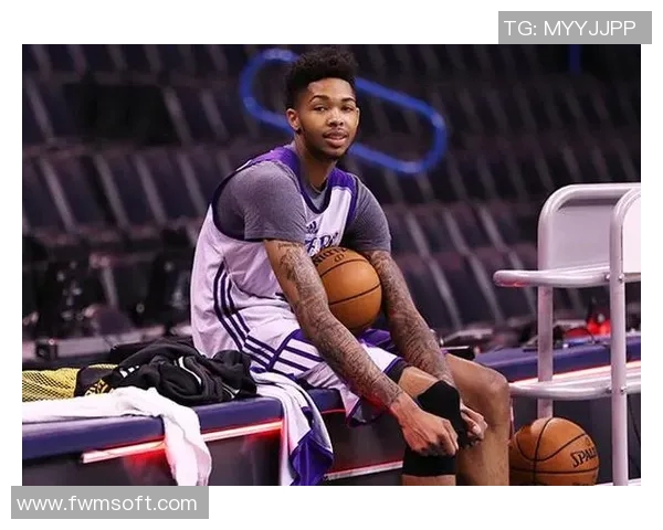 鹈鹕球馆真有问题，英格拉姆换队前是脆皮，换队后出勤第一变劳模